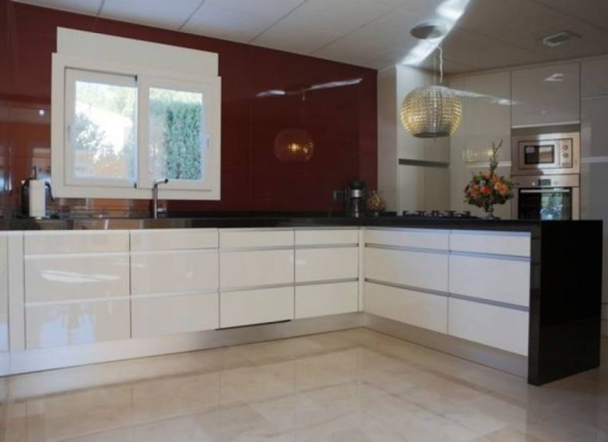 Resale - Villa - Benissa - Alicante