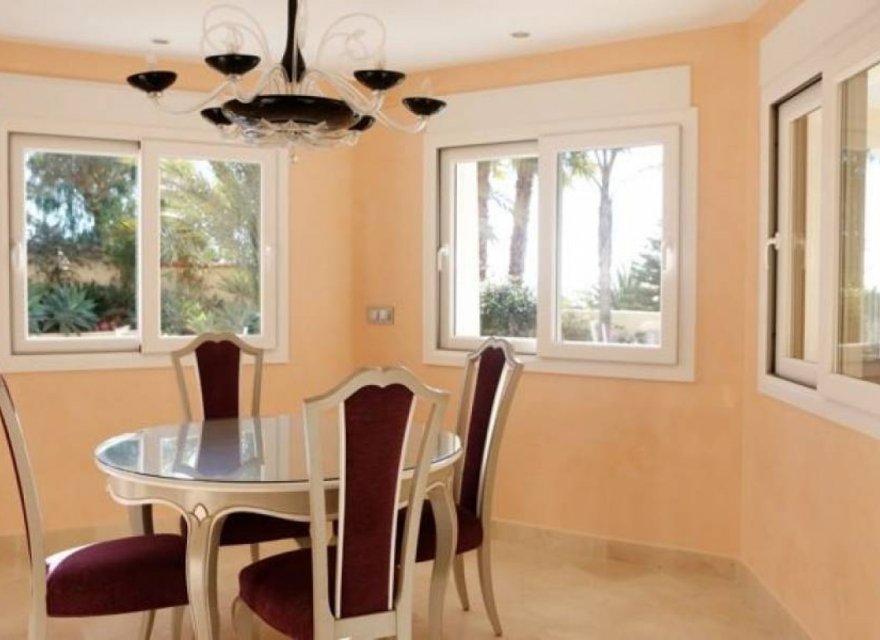 Resale - Villa - Benissa - Alicante