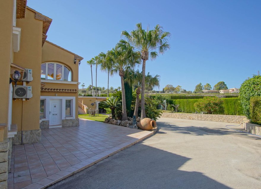 Resale - Villa - Benissa - Fustera