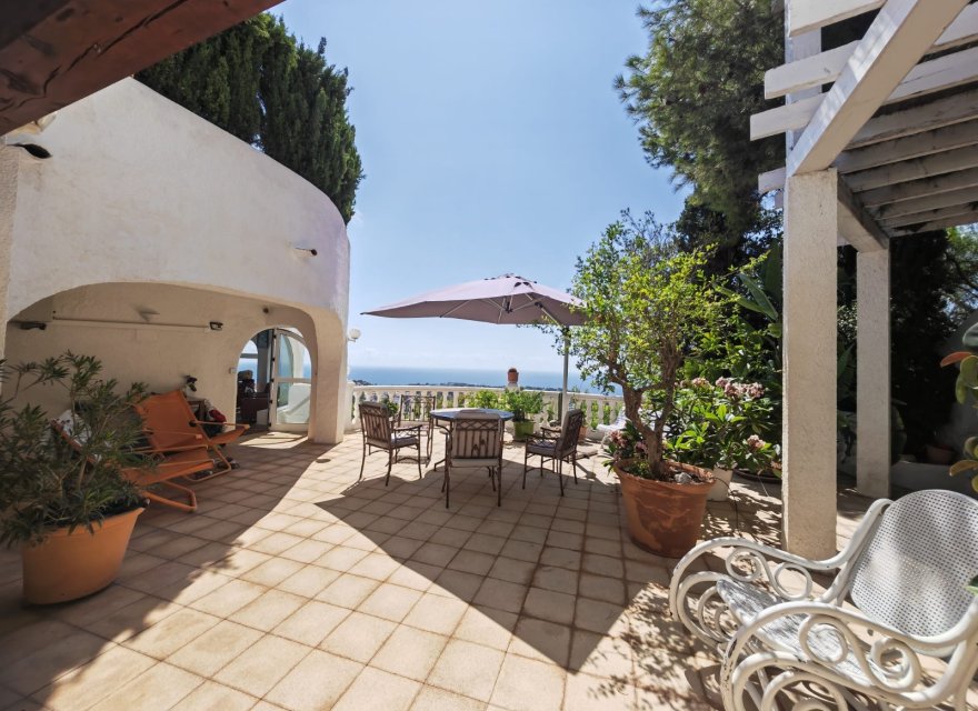 Resale - Villa - Benissa