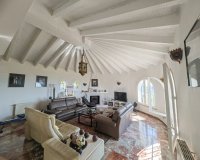 Resale - Villa - Benissa