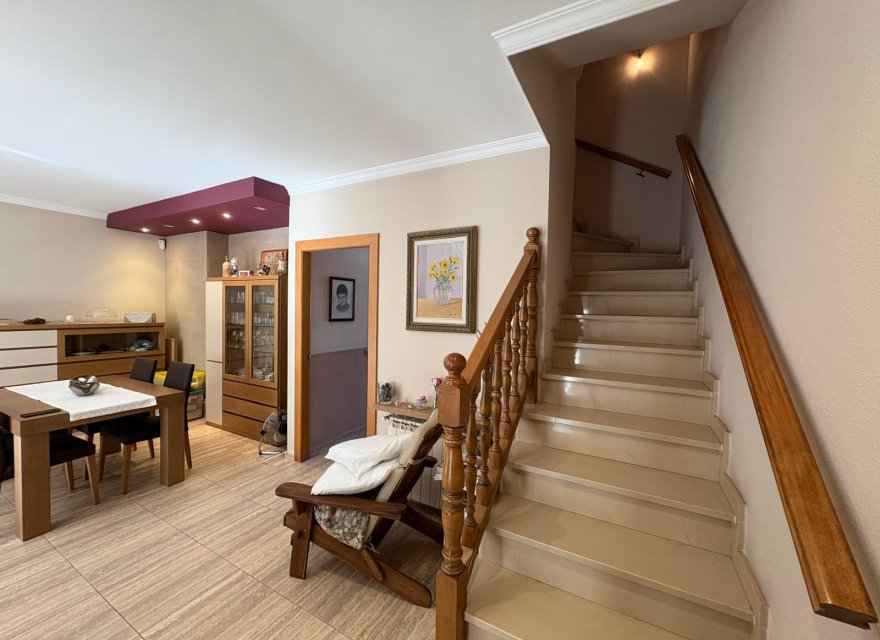 Resale - Villa - Blanes