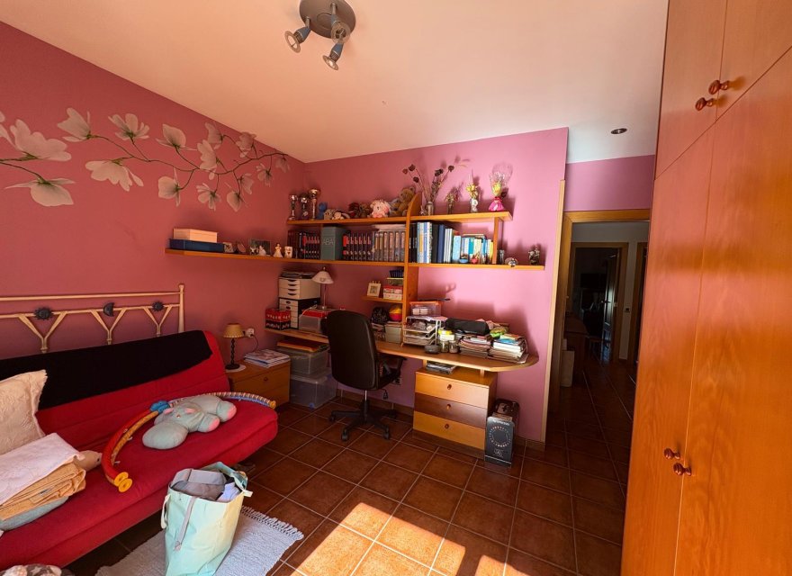 Resale - Villa - Blanes