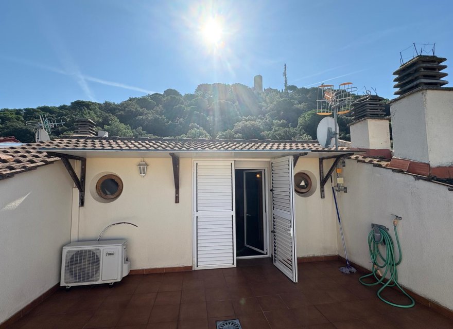 Resale - Villa - Blanes