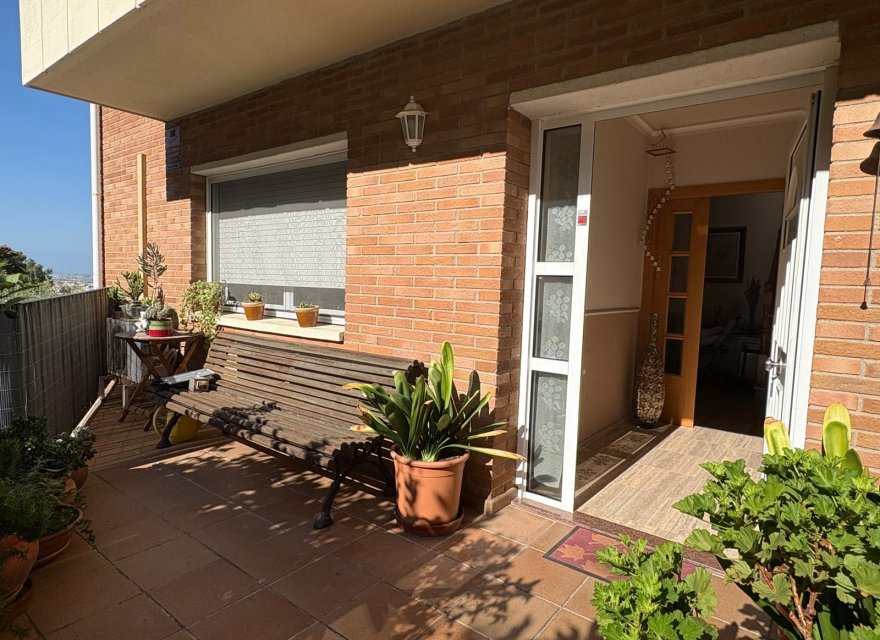 Resale - Villa - Blanes