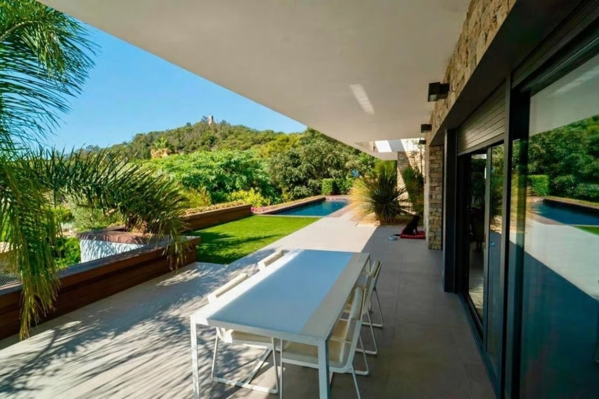 Resale - Villa - Blanes