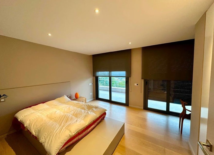 Resale - Villa - Blanes