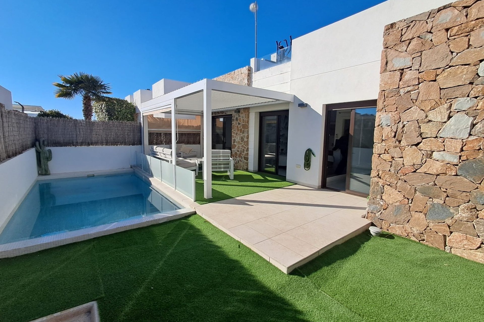 Resale - Villa - Cabo Roig - Costa Blanca