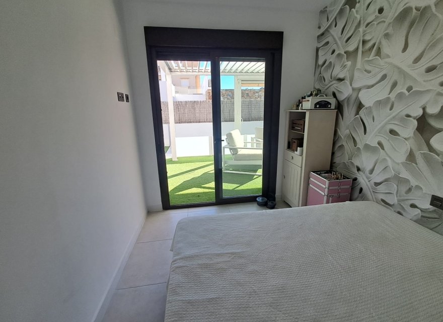 Resale - Villa - Cabo Roig - Costa Blanca