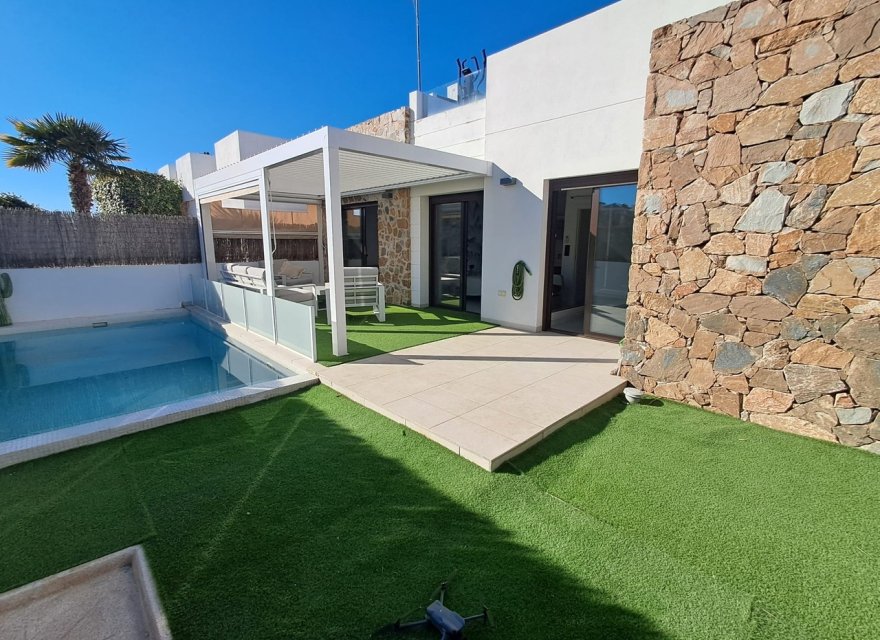 Resale - Villa - Cabo Roig - Costa Blanca