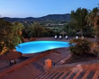 Resale - Villa - Cala Millor