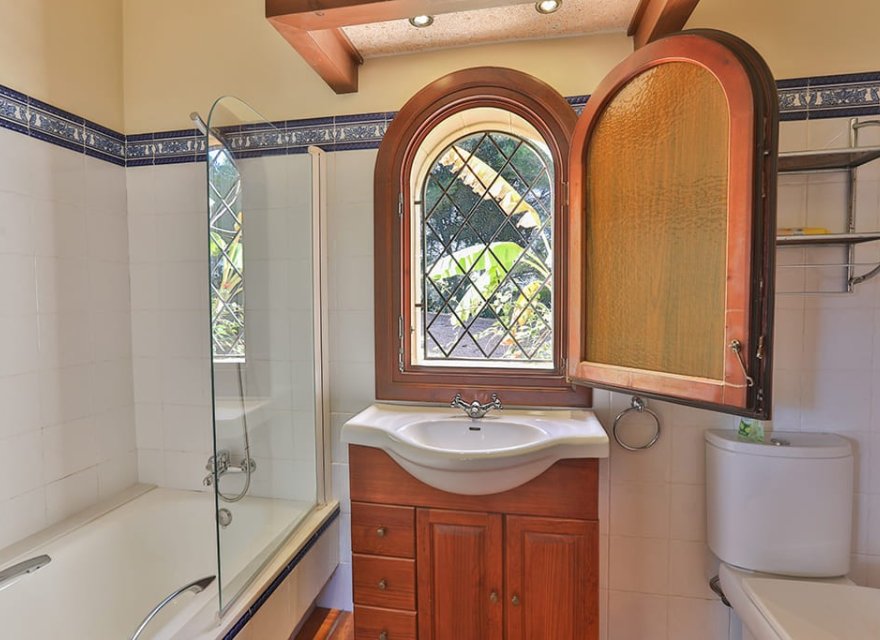 Resale - Villa - Cala Millor