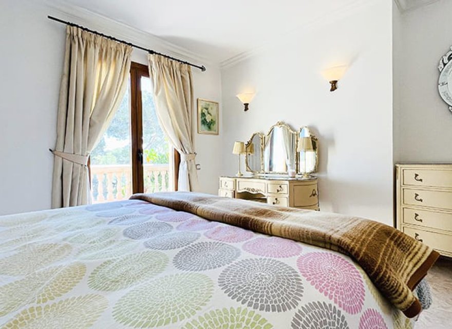 Resale - Villa - Cala Viñes