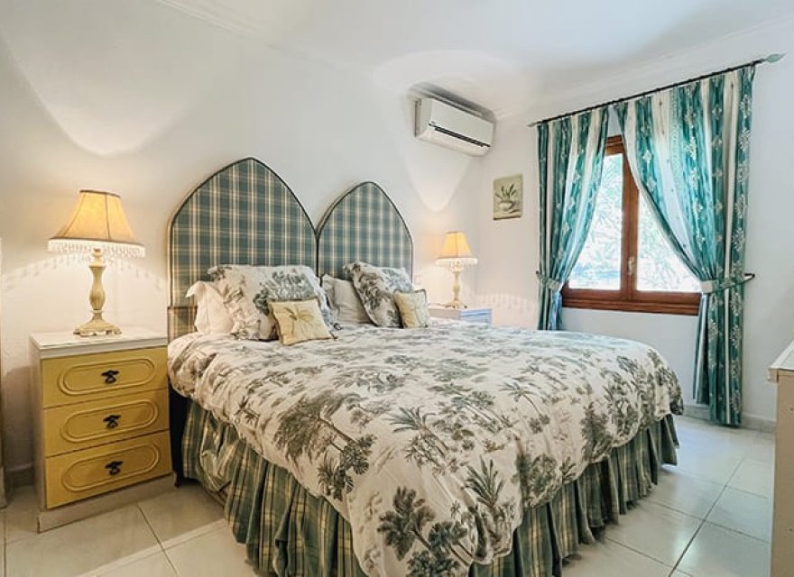 Resale - Villa - Cala Viñes