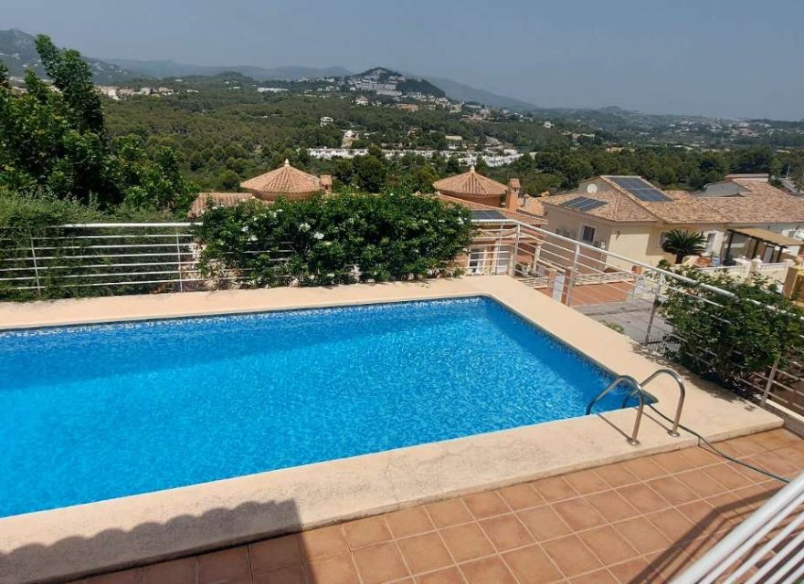 Resale - Villa - Calpe - Costa Blanca