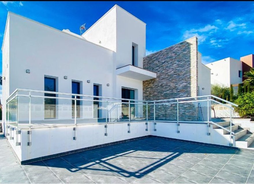 Resale - Villa - Calpe - Costa Blanca