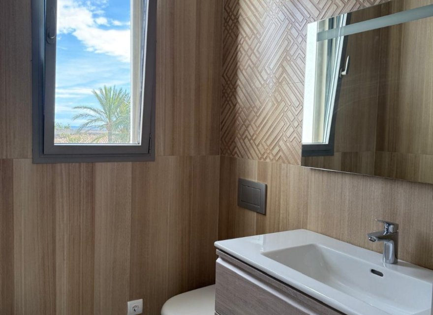 Resale - Villa - Calpe