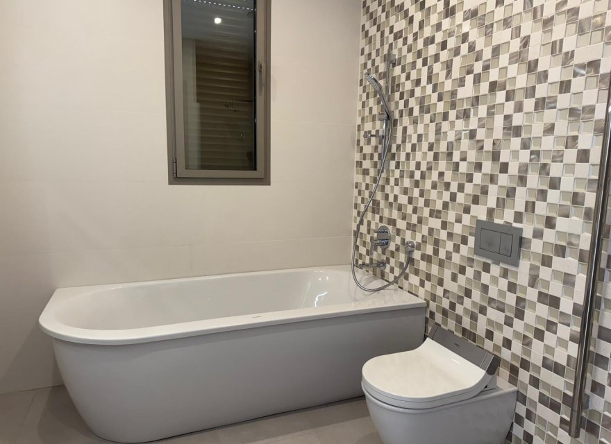 Resale - Villa - Calpe