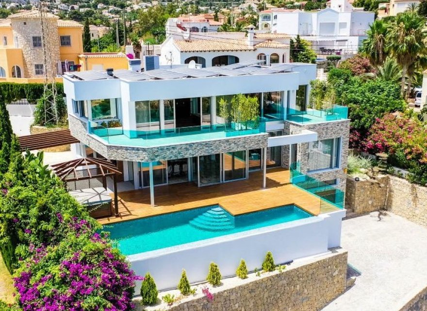 Resale - Villa - Calpe