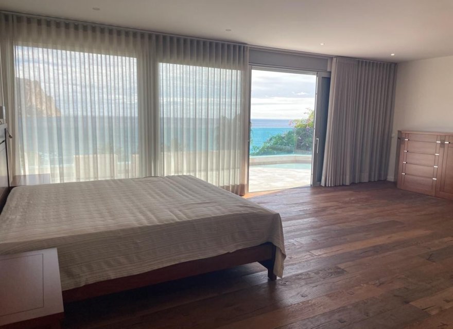 Resale - Villa - Calpe