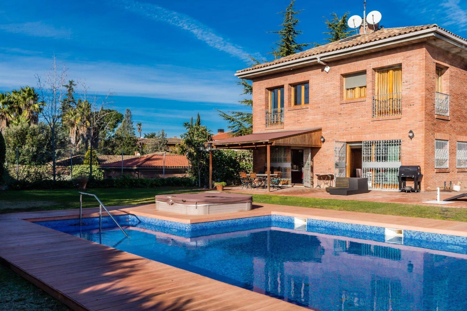 Resale - Villa - Cerdanyola del Valles
