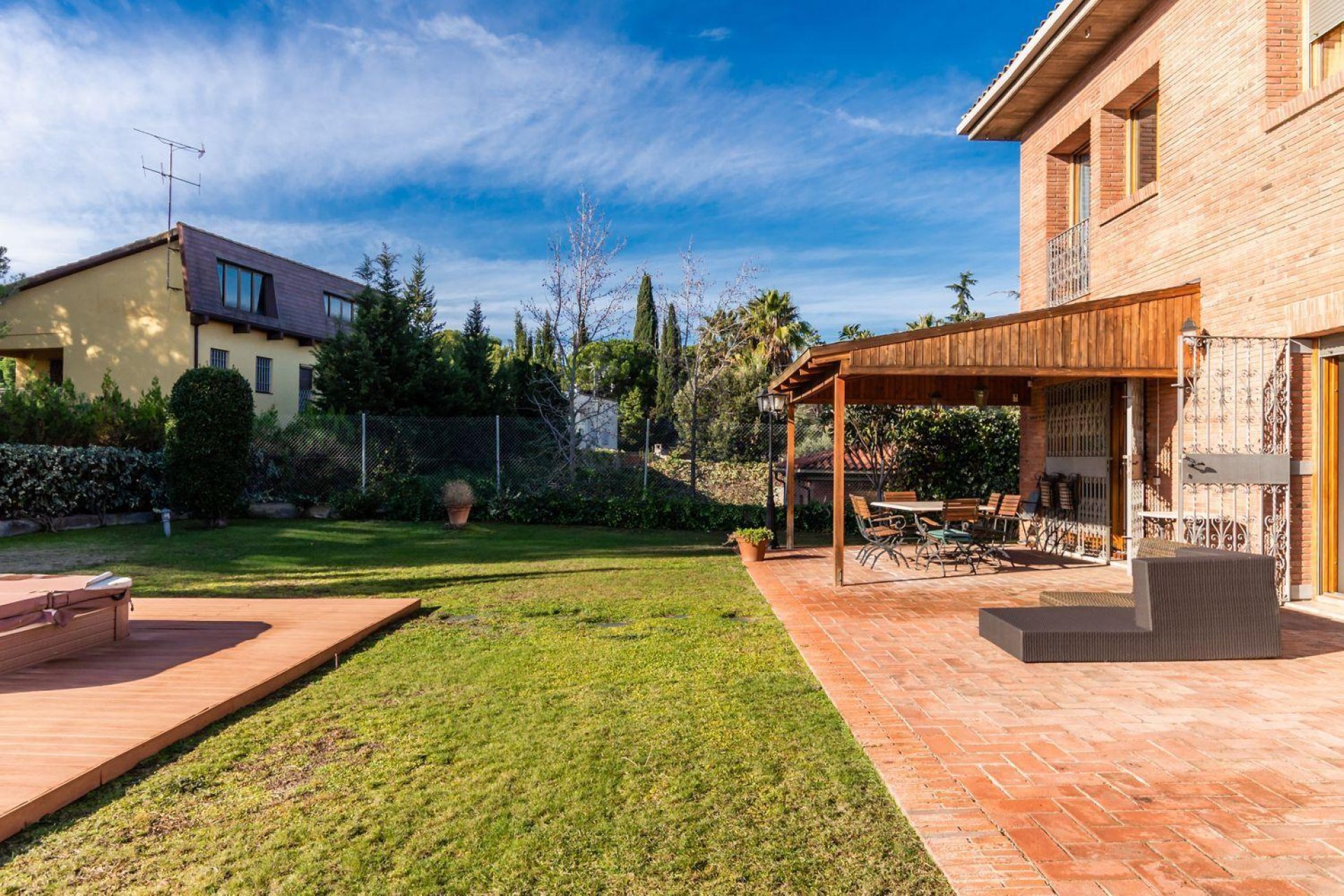 Resale - Villa - Cerdanyola del Valles