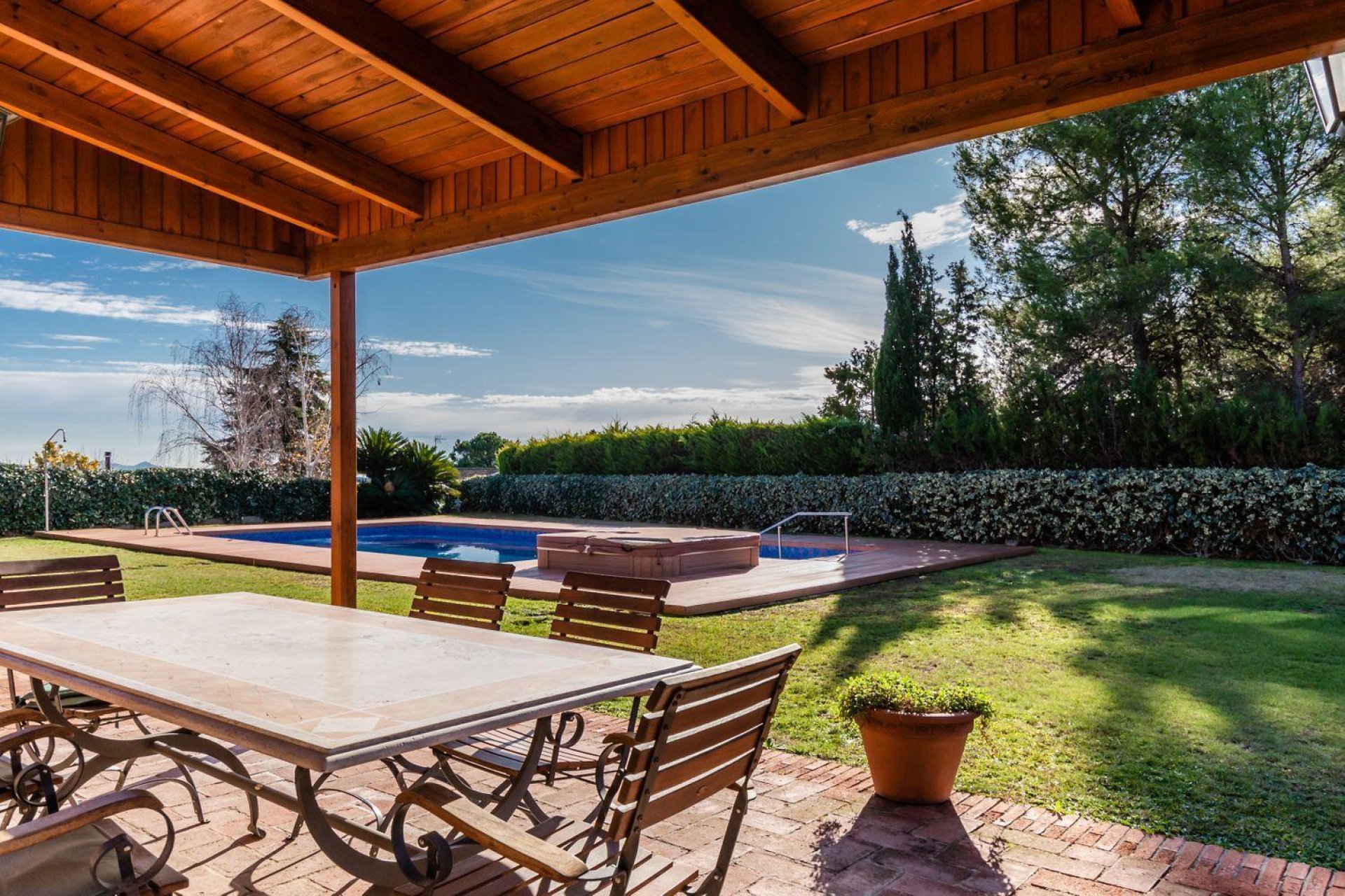 Resale - Villa - Cerdanyola del Valles