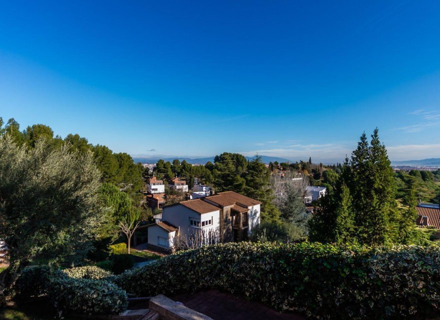 Resale - Villa - Cerdanyola del Valles