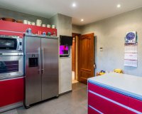 Resale - Villa - Cerdanyola del Valles