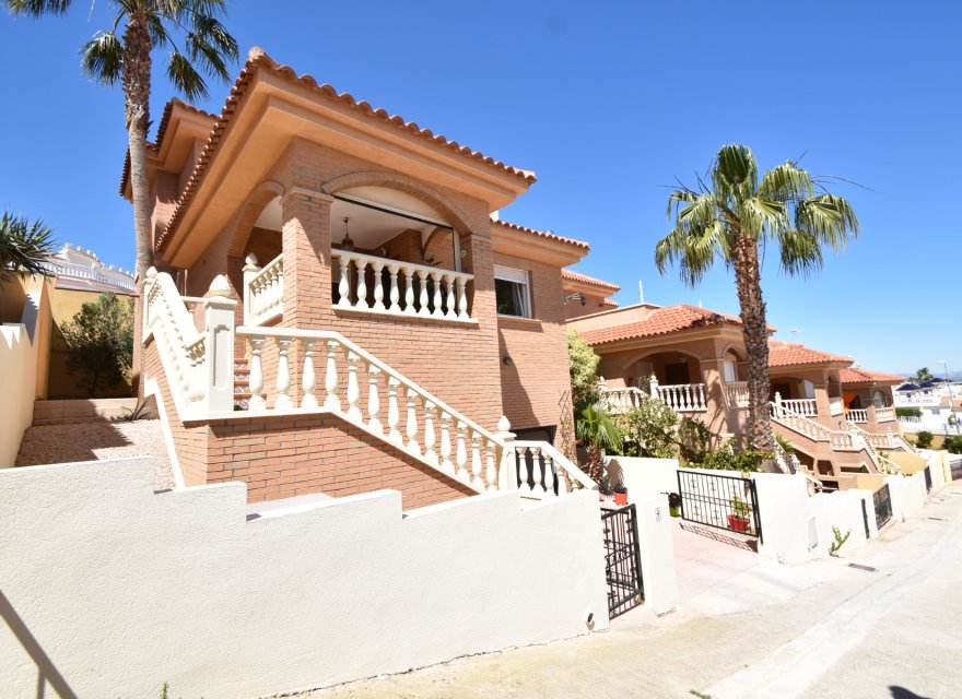 Resale - Villa - Ciudad Quesada - Golf course