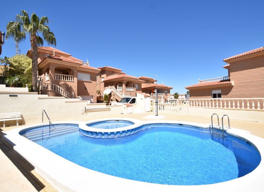 Resale - Villa - Ciudad Quesada - Golf course