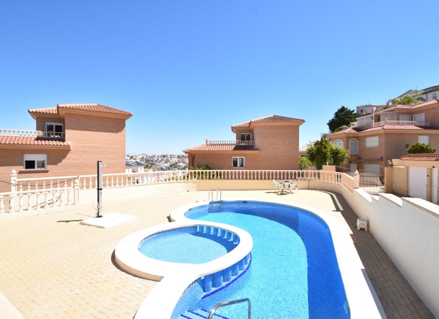 Resale - Villa - Ciudad Quesada - Golf course