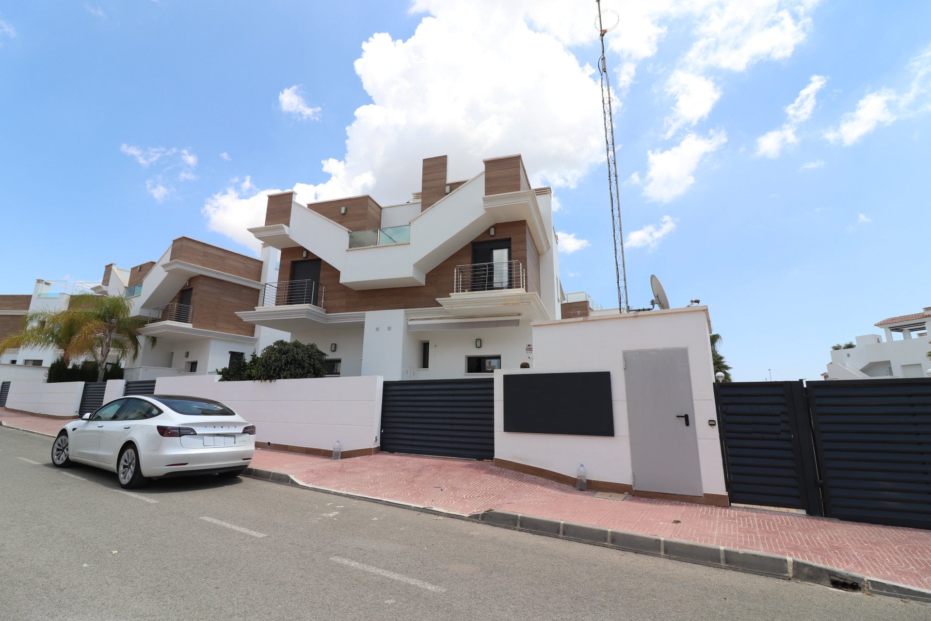 Resale - Villa - Ciudad Quesada - La Laguna