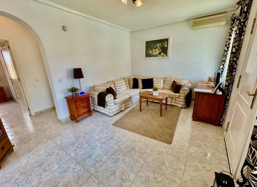 Resale - Villa - Ciudad Quesada - La  Marquesa Golf