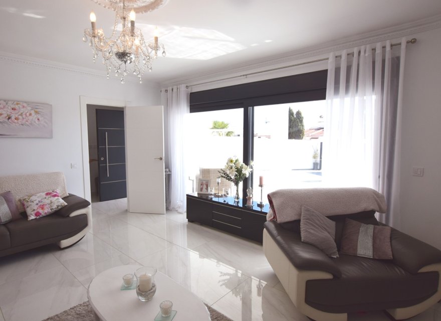 Resale - Villa - Ciudad Quesada