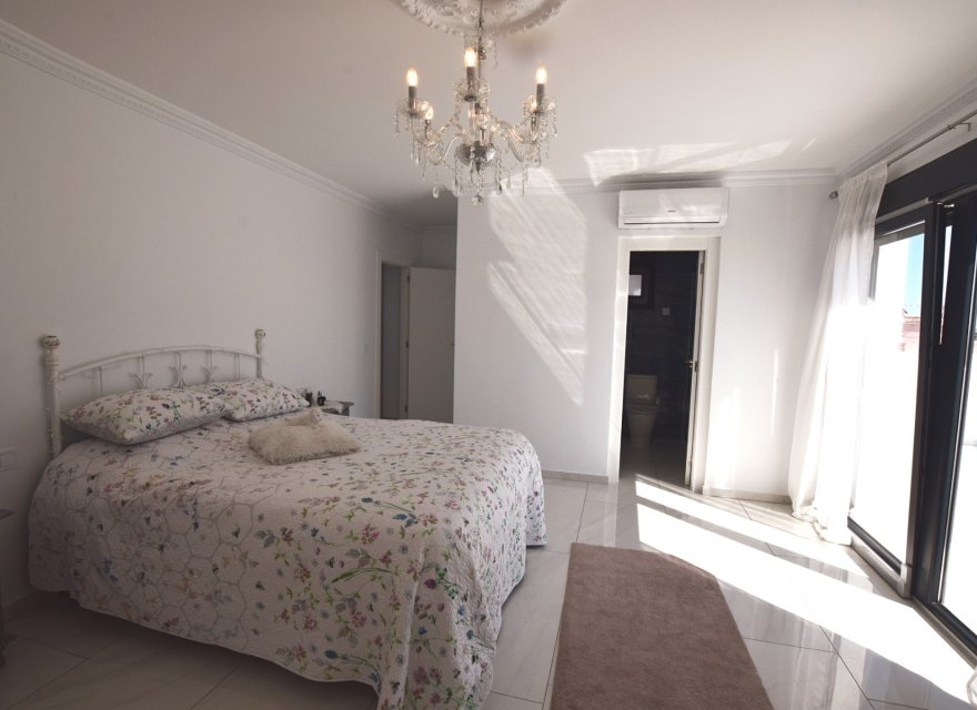 Resale - Villa - Ciudad Quesada