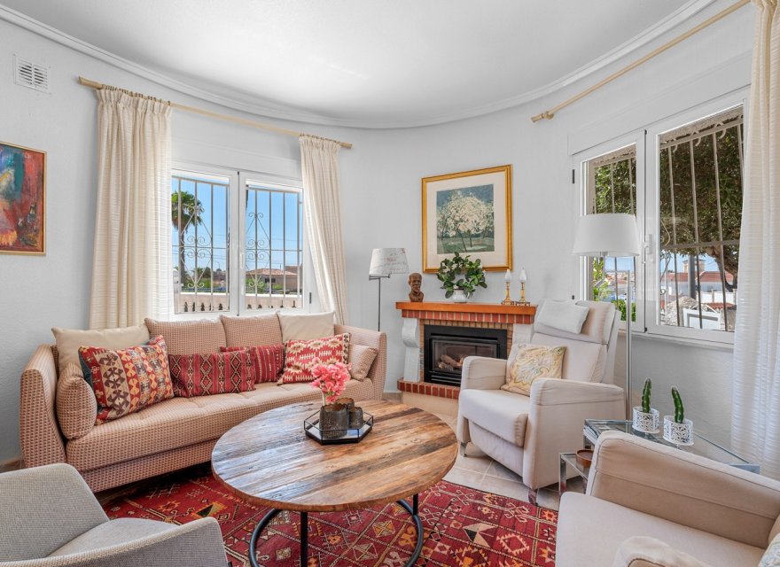 Resale - Villa - Ciudad Quesada