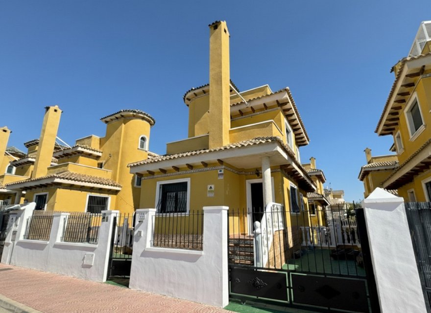Resale - Villa - Ciudad Quesada