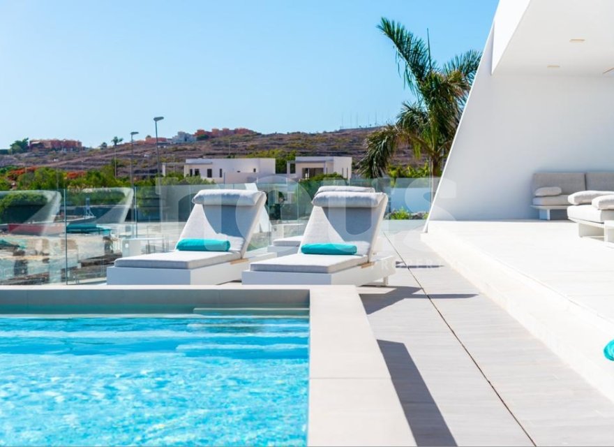 Resale - Villa - Costa Adeje (La Caleta) - Villa Yacht