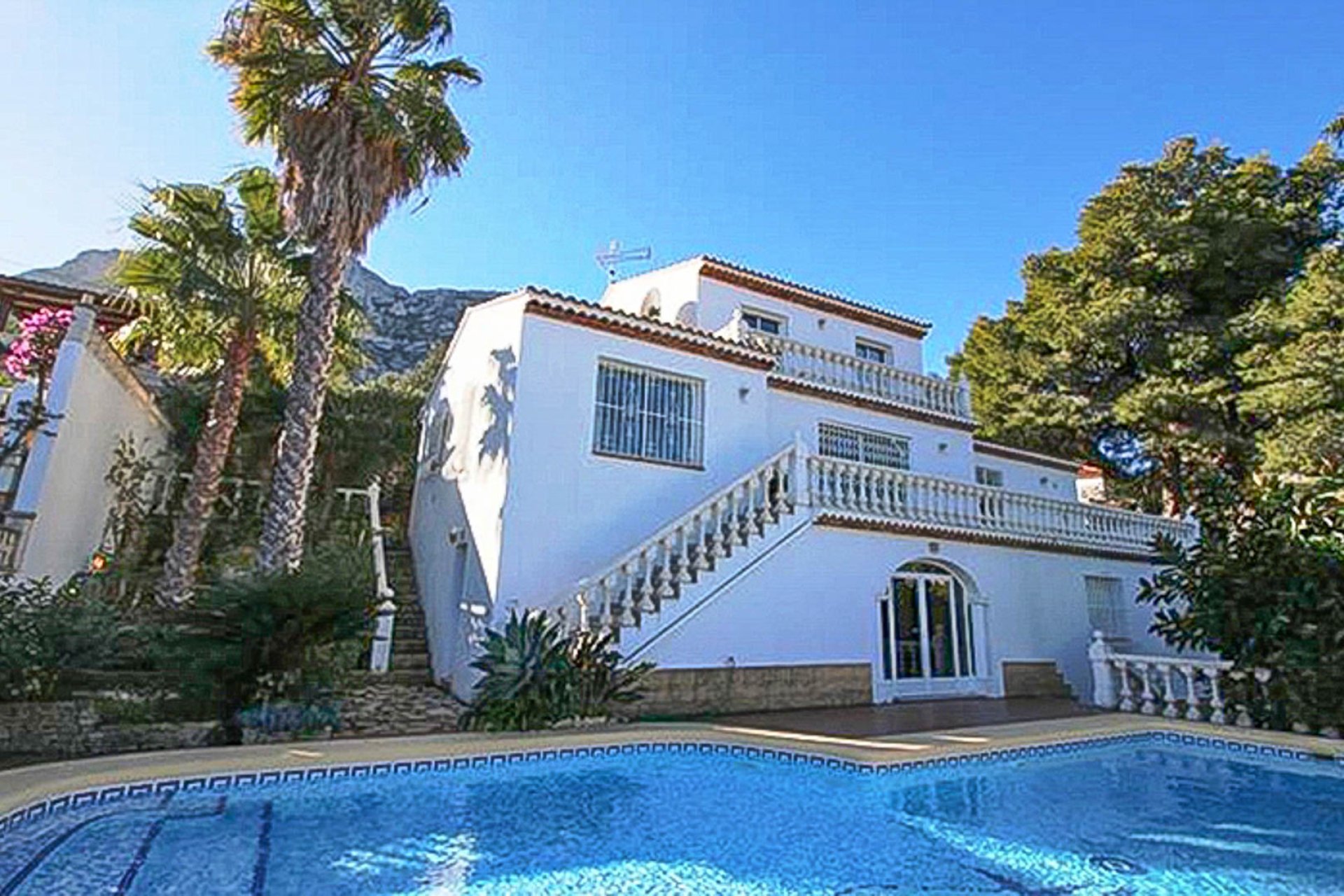 Resale - Villa - Denia - Altomira