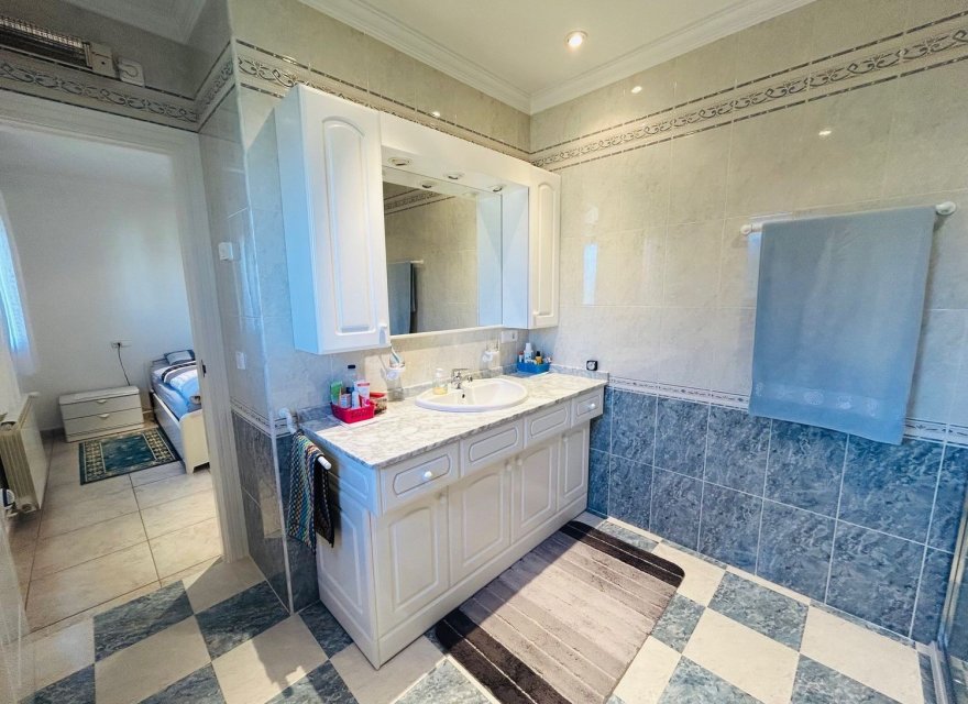 Resale - Villa - Denia - El Montgó