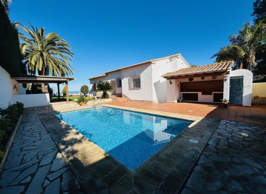 Resale - Villa - Denia - El Montgó