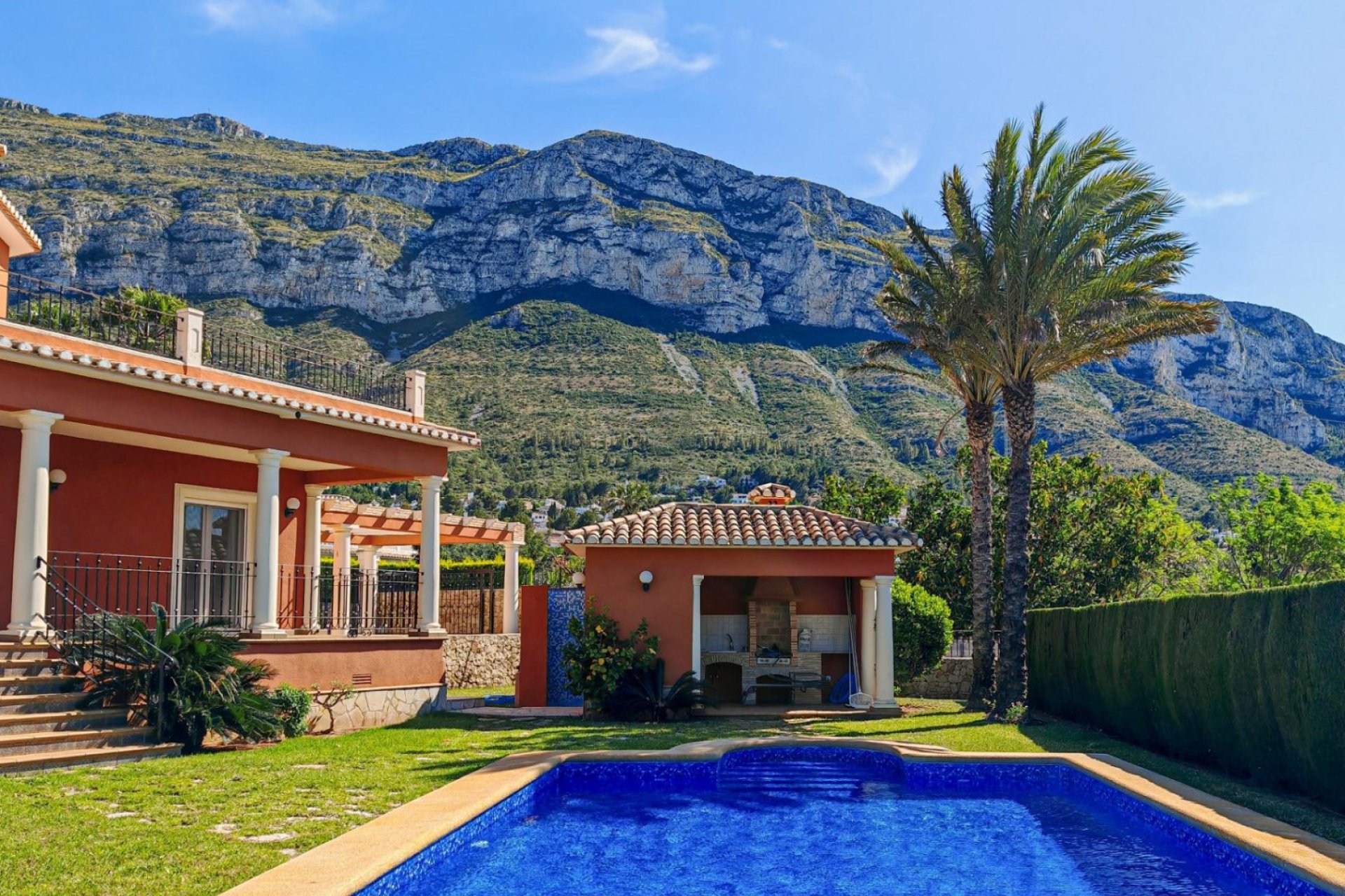 Resale - Villa - Denia - El Montgó
