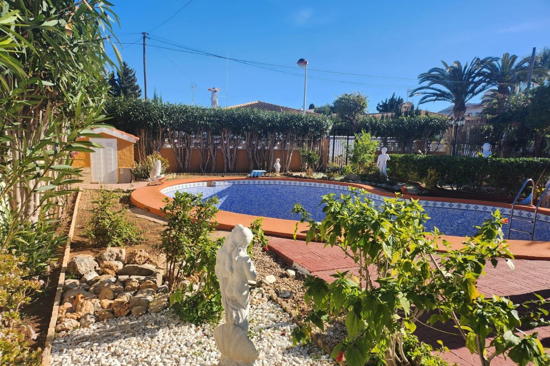 Resale - Villa - Denia - Les Marines