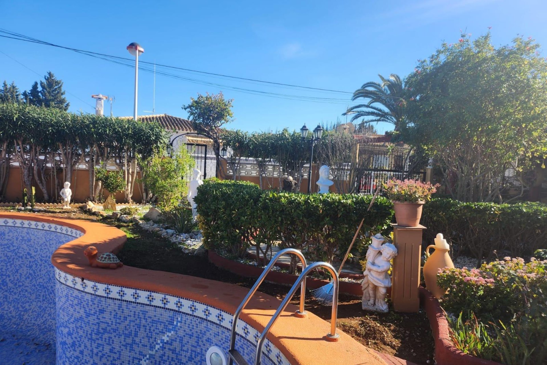 Resale - Villa - Denia - Les Marines