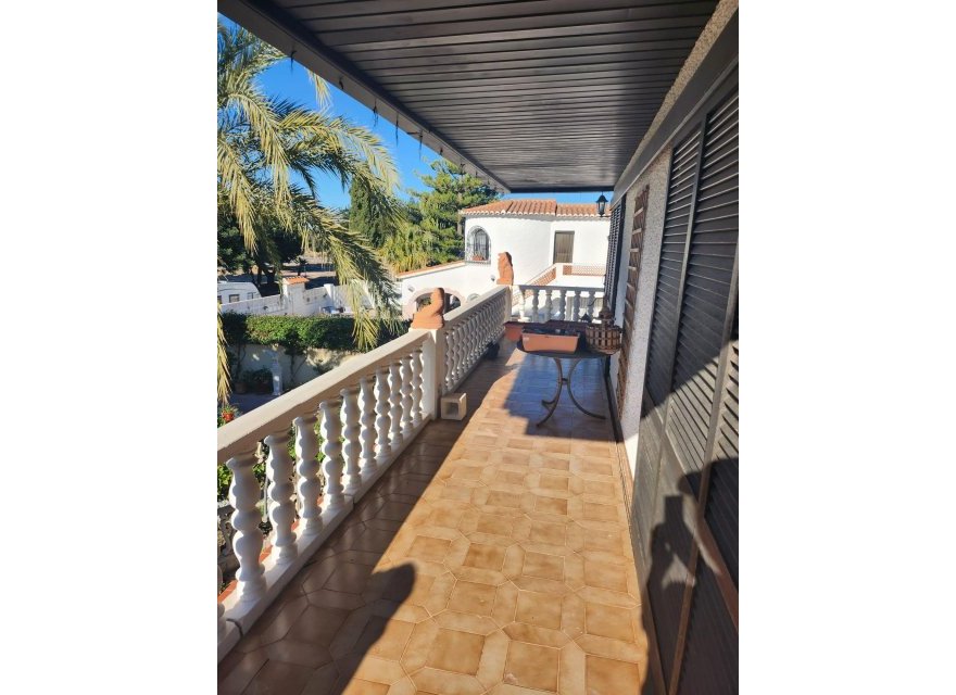 Resale - Villa - Denia - Les Marines