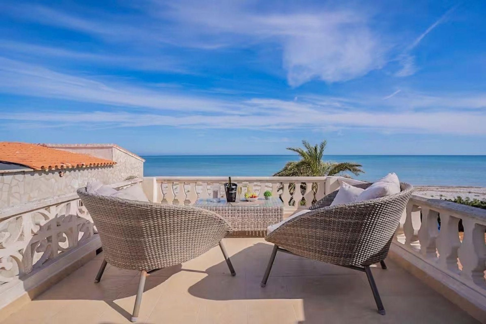 Resale - Villa - Denia - Playa de La Almadraba