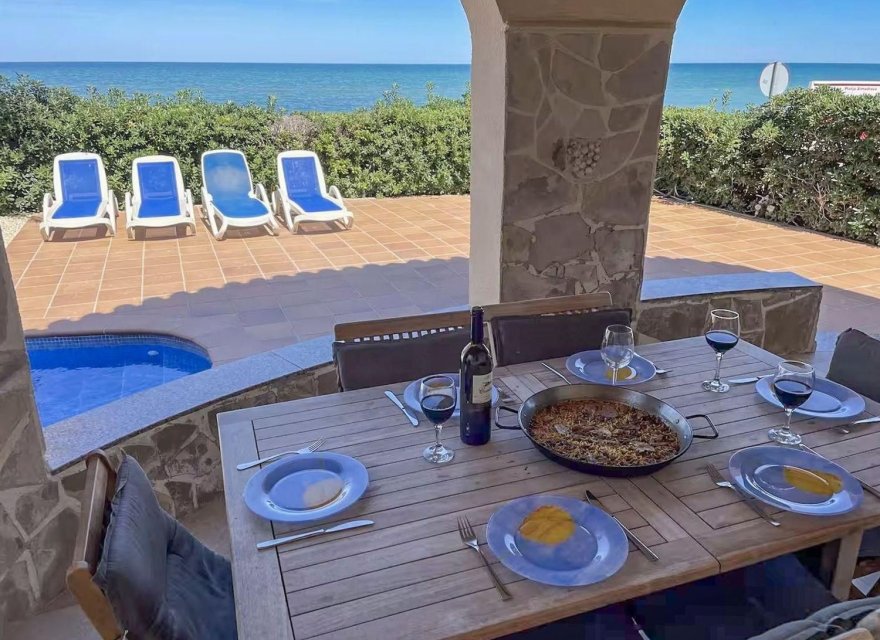 Resale - Villa - Denia - Playa de La Almadraba