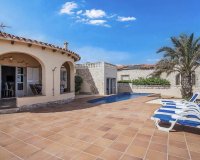 Resale - Villa - Denia - Playa de La Almadraba