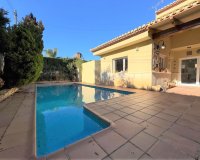 Resale - Villa - Denia